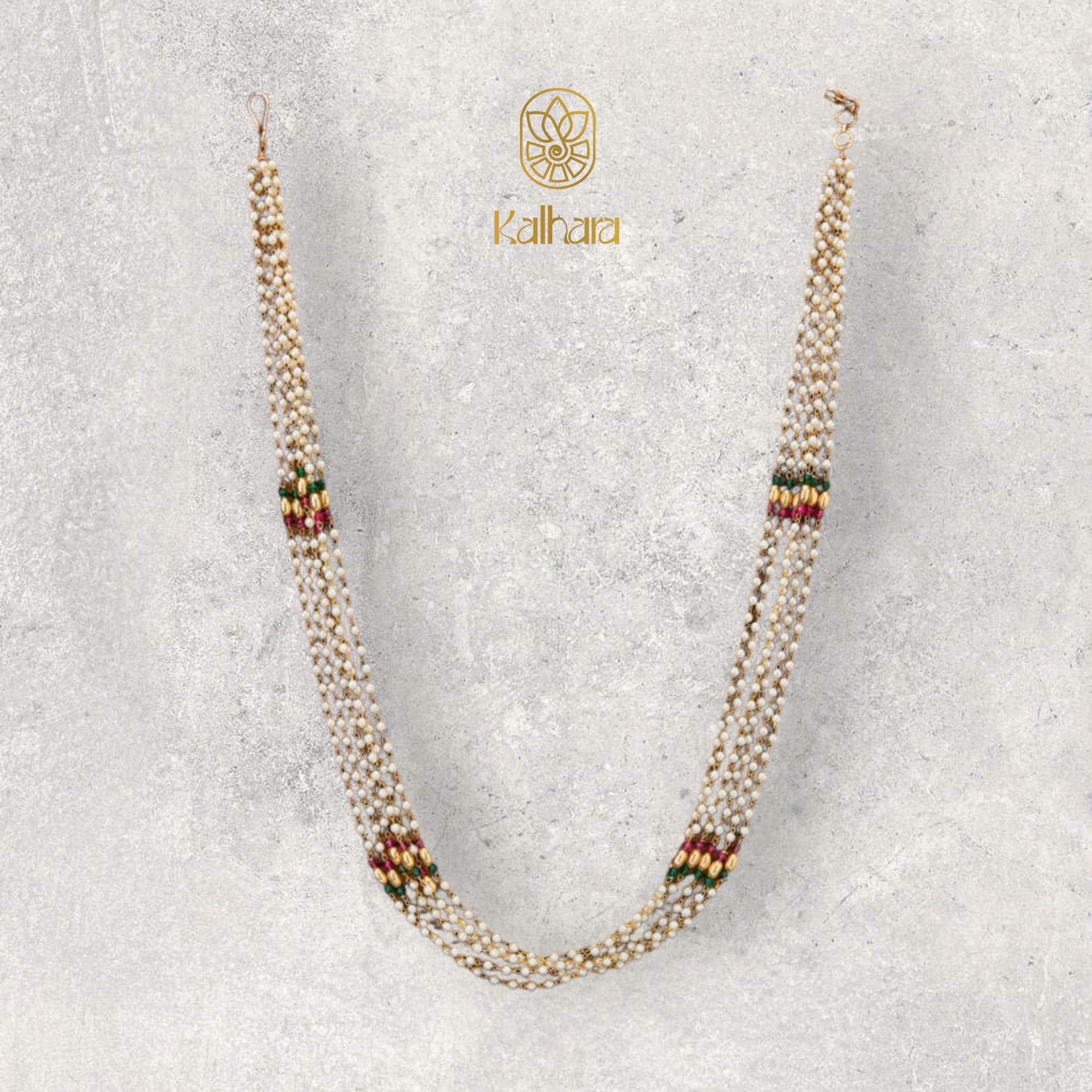 White pearl Necklace